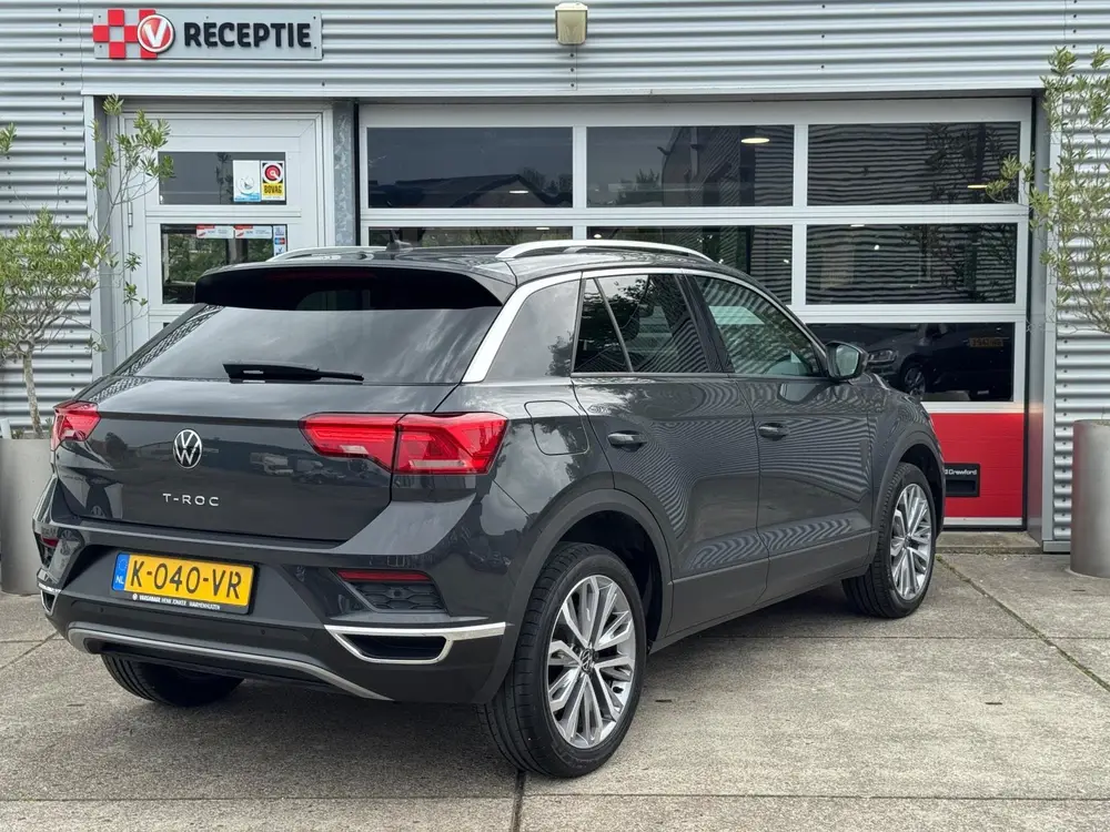 Volkswagen T-Roc 1.5 TSI Style Business Aut / A.Cam / Carpla uit 2021, foto 2