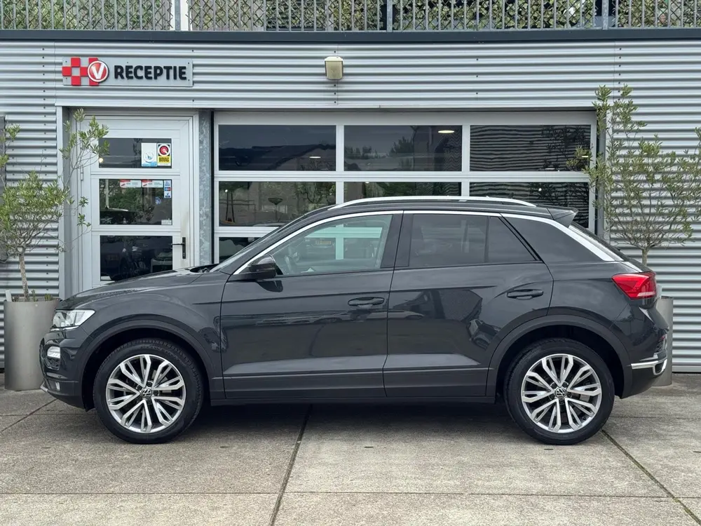 Volkswagen T-Roc 1.5 TSI Style Business Aut / A.Cam / Carpla uit 2021, foto 4