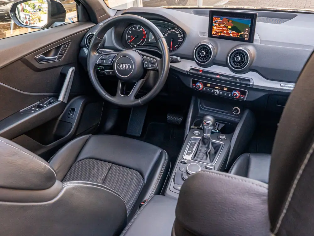 Audi Q2 40 TFSI quattro Design Pro Line Plus PANO uit 2019, foto 2