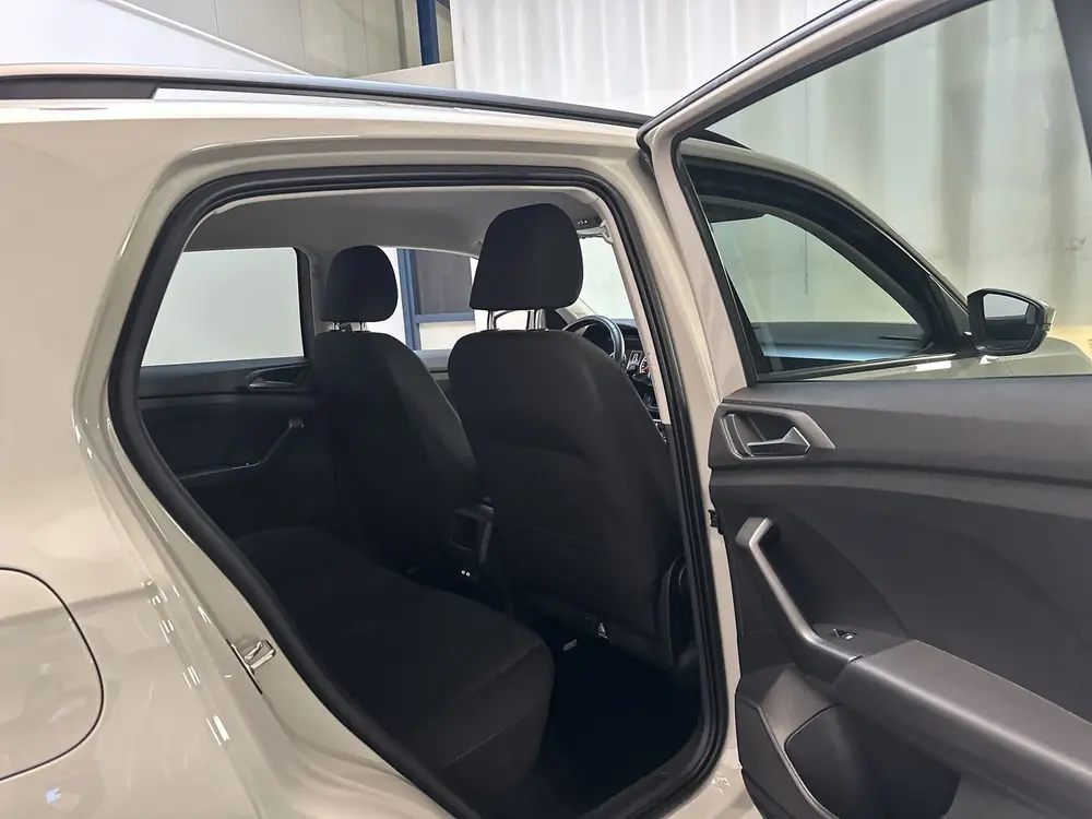 Volkswagen T-Cross 1.0 TSI Life Navigatie App-Connect Parkee uit 2023, foto 18