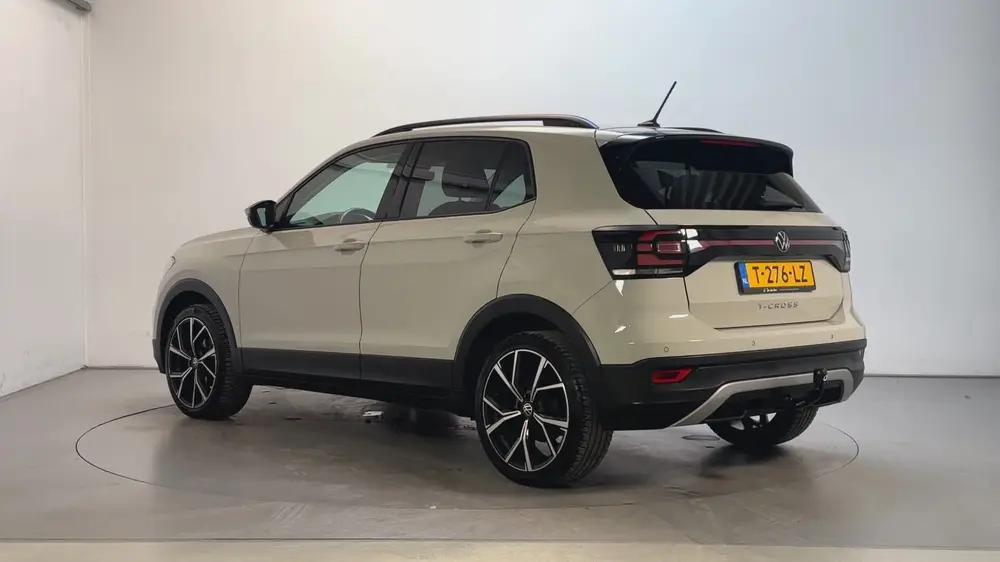 Volkswagen T-Cross 1.0 TSI Life Navigatie App-Connect Parkee uit 2023, foto 6
