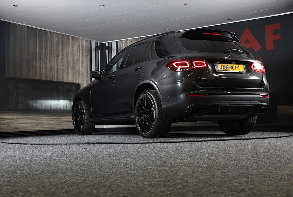 Mercedes-Benz GLC klasse 300e 4MATIC AMG 63 Look / Digital C uit 2021, foto 3