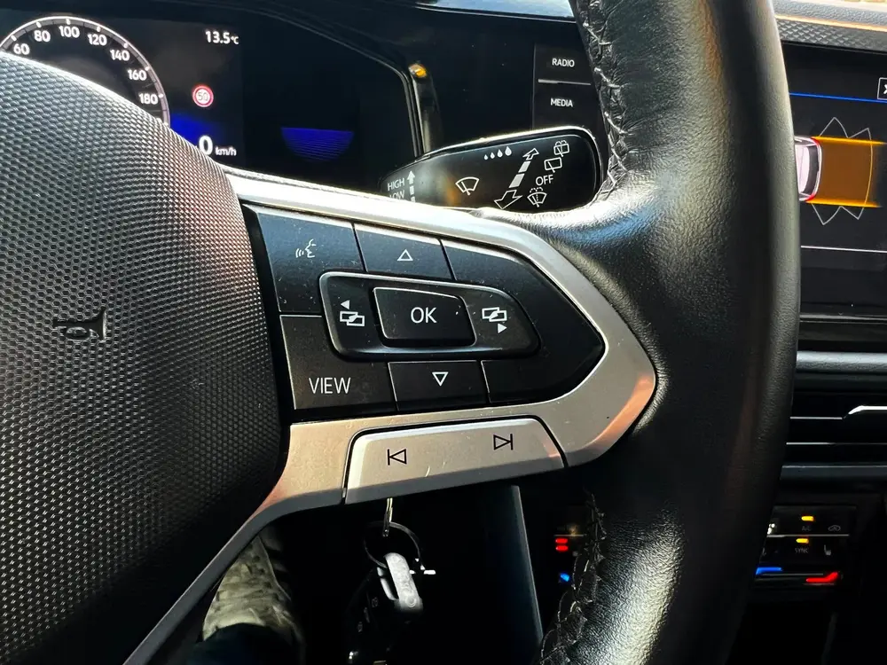 Volkswagen POLO 1.0 TSI R-Line Business_Navi_Carplay_Led_Vir uit 2022, foto 17