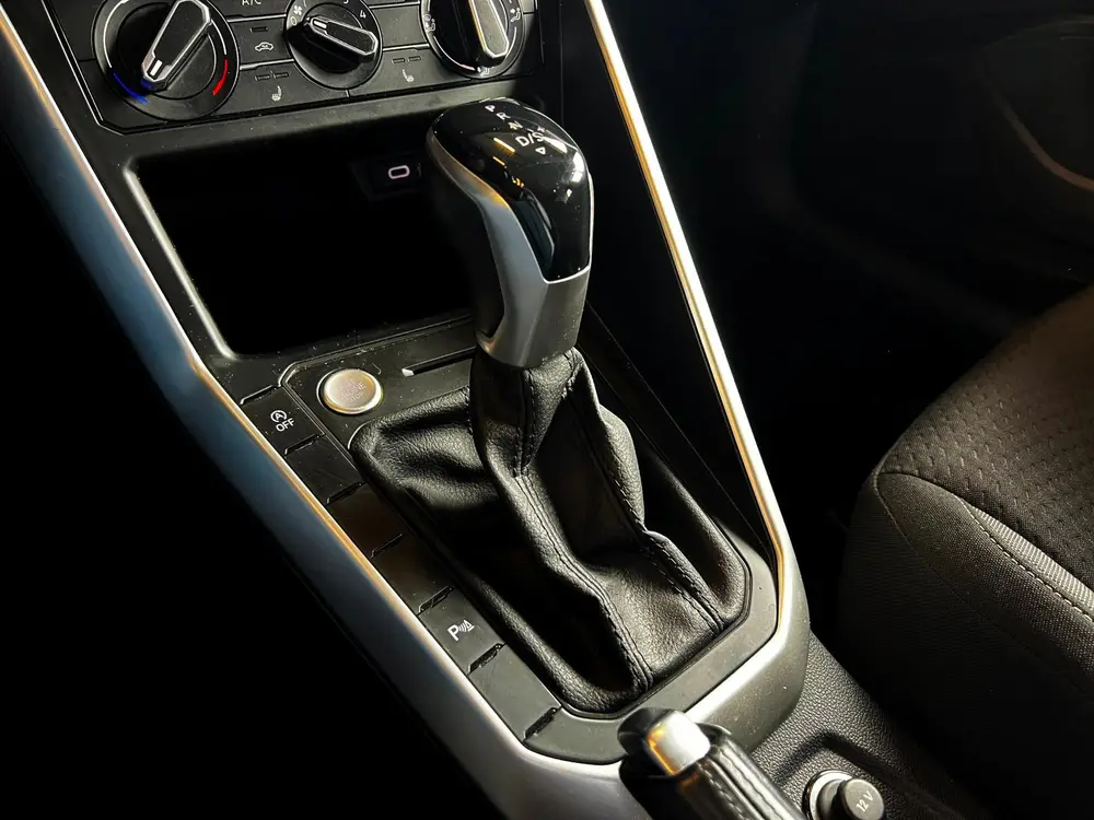 Volkswagen POLO 1.0 TSI R-Line Business_Navi_Carplay_Led_Vir uit 2022, foto 9