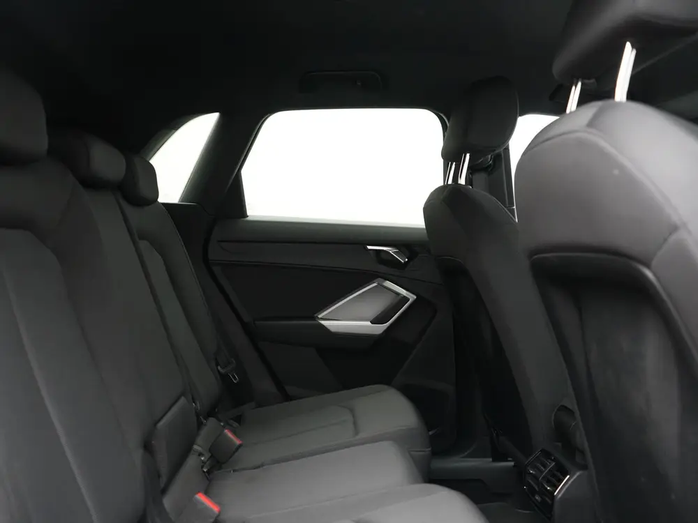 Audi Q3 45 TFSI e S Line PHEV 245pk Dealer O.H. uit 2024, foto 6
