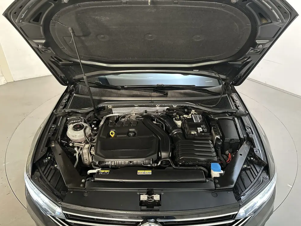 Volkswagen Passat Variant 1.5 TSI 150pk DSG Comfort Business uit 2020, foto 17