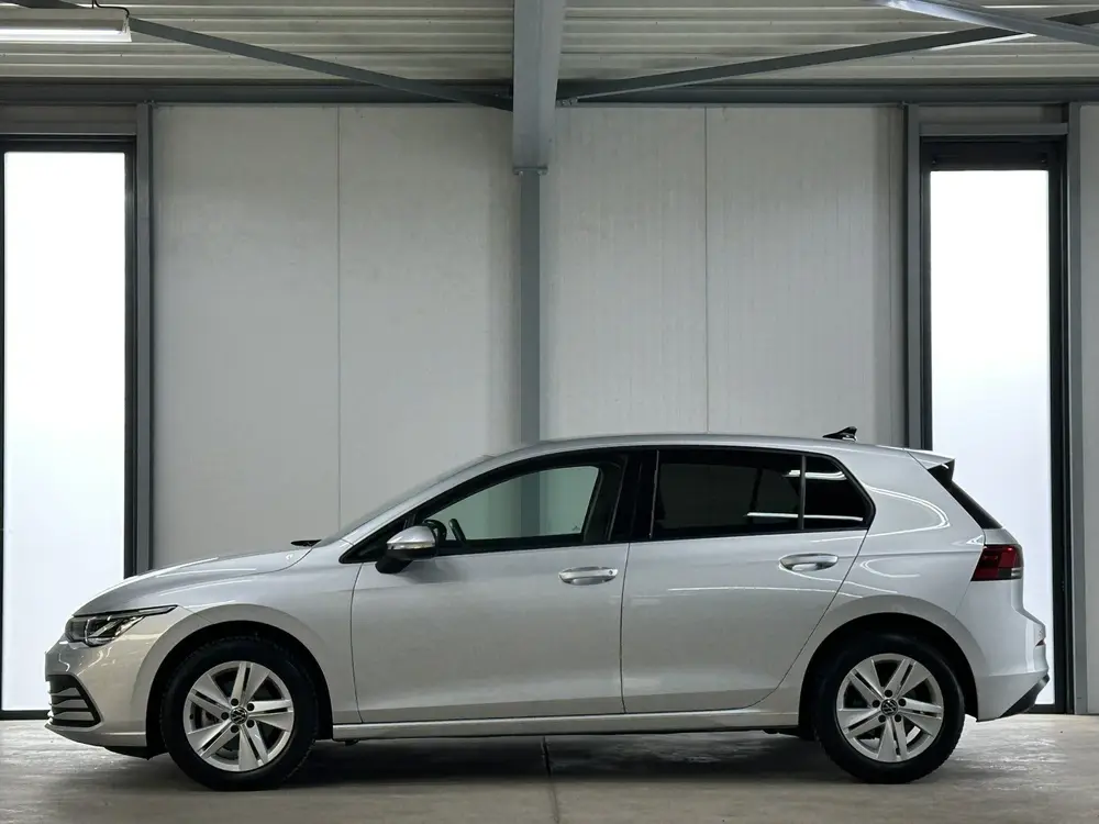 Volkswagen Golf 1.5 TSI Life 130 pk | Acc | Led | Navi | Win uit 2020, foto 2