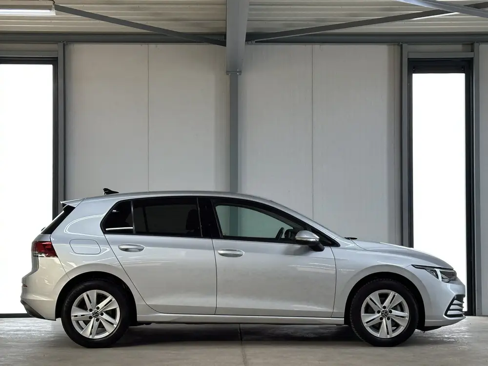 Volkswagen Golf 1.5 TSI Life 130 pk | Acc | Led | Navi | Win uit 2020, foto 4