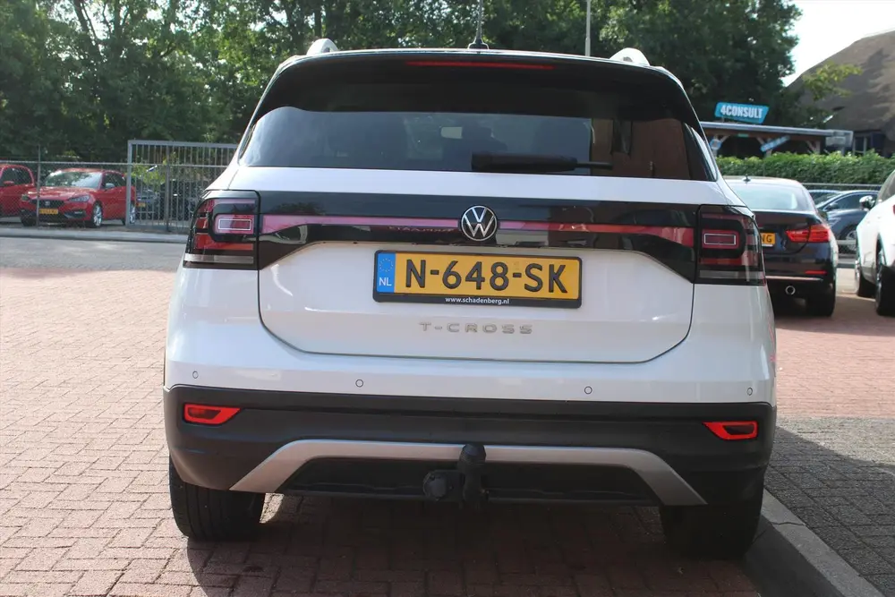 VOLKSWAGEN T-Cross 1.0 TSI Aut. *R-Line* | Trekhaak | Carpla uit 2021, foto 4