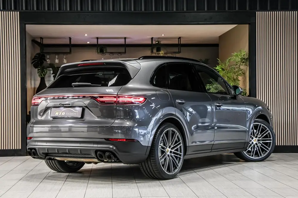 Porsche Cayenne 3.0 E-Hybrid|Dealer ondh.|Sportchrono|477 PK uit 2020, foto 5