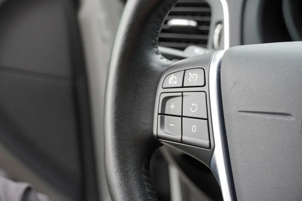 Volvo V40 2.0 T3 R-Design LED/Stoelverw/Cruise/Clima/PDC uit 2019, foto 15