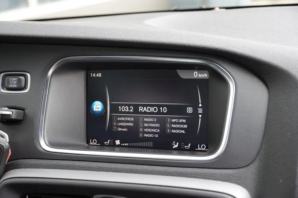 Volvo V40 2.0 T3 R-Design LED/Stoelverw/Cruise/Clima/PDC uit 2019, foto 20