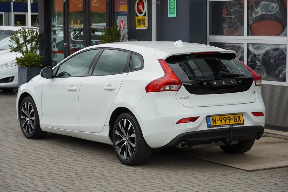 Volvo V40 2.0 T3 R-Design LED/Stoelverw/Cruise/Clima/PDC uit 2019, foto 7