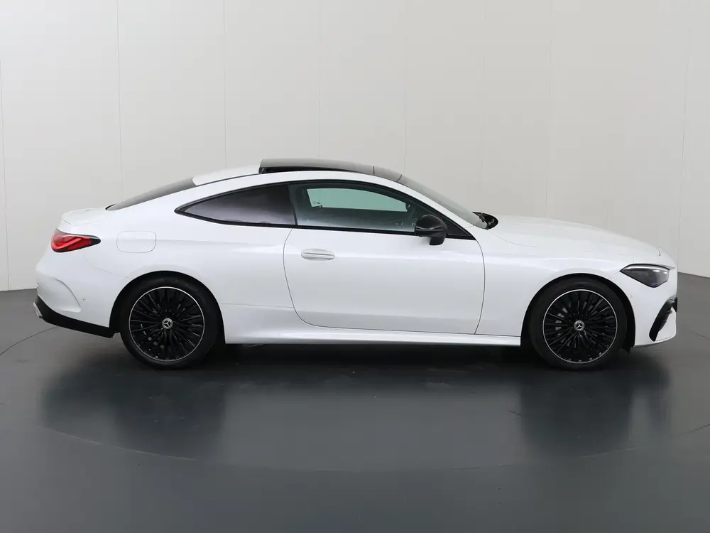 Mercedes-Benz CLE CLE Coupé 300 4MATIC AMG Line uit 2025, foto 6