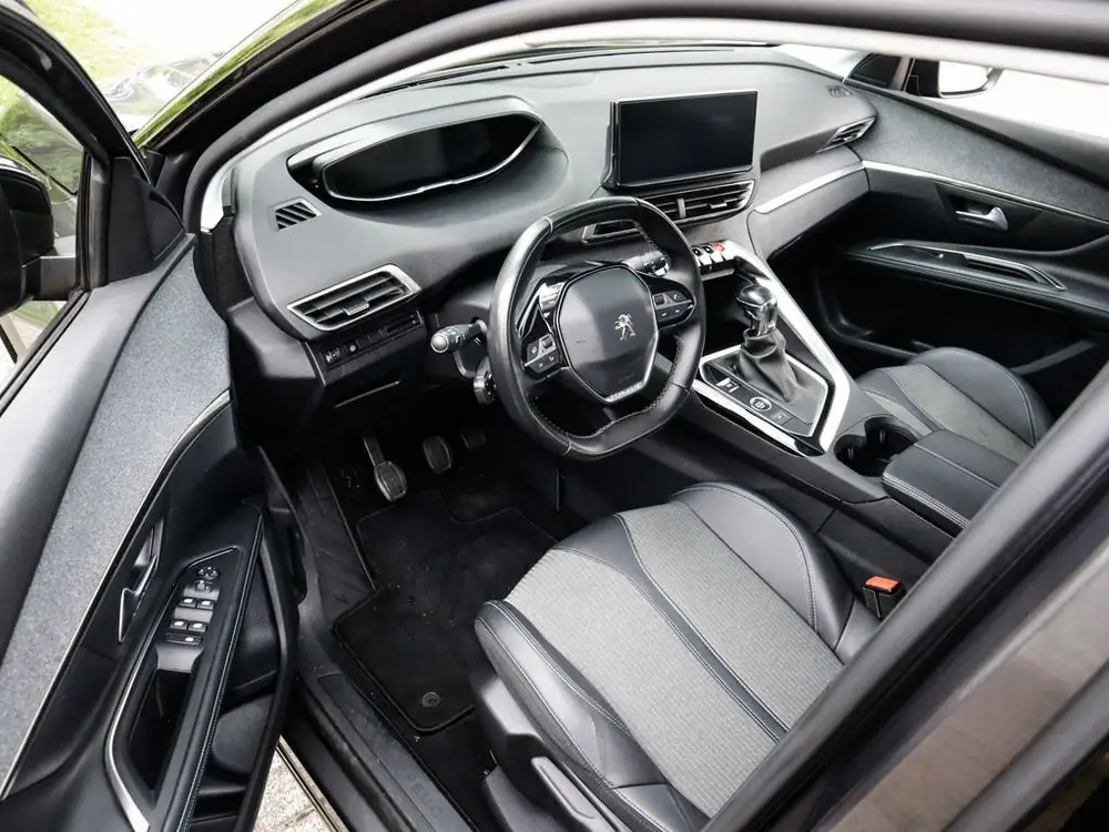 Peugeot 5008 1.2 PureTech Allure Pack Business 1e-Eig. & Dea uit 2022, foto 3