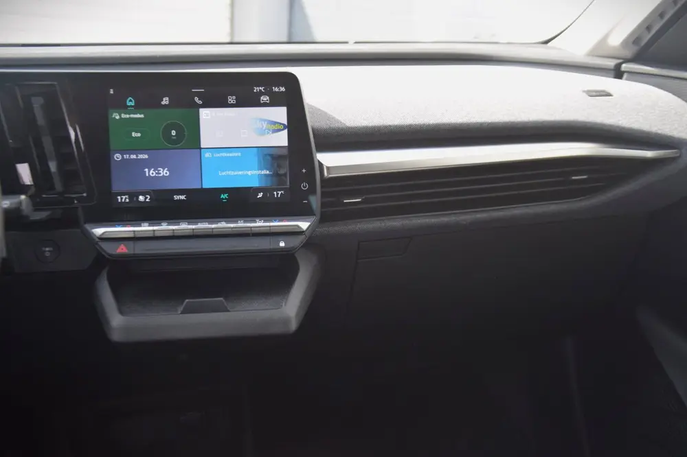 Renault Megane EV40 Boost Charge Equilibre CLIMATE CO uit 2023, foto 12