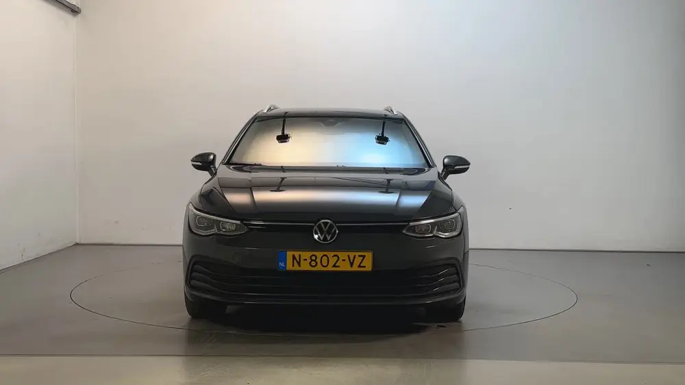Volkswagen Golf Variant 1.5 eTSI DSG Life Business Alcantara uit 2021, foto 16