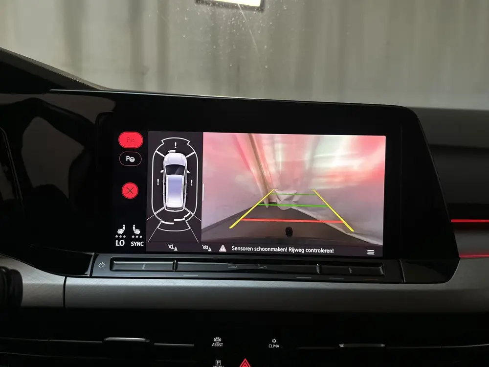 Volkswagen Golf Variant 1.5 eTSI DSG Life Business Alcantara uit 2021, foto 7