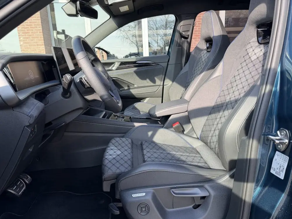 Volkswagen Tayron 1.5 eHybrid R-Line Edition 272pk | H&K | H uit 2025, foto 10