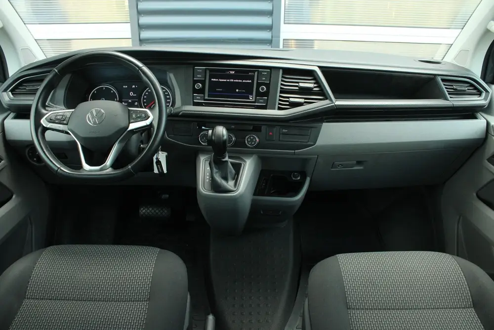 Volkswagen Transporter 2.0 TDI 150pk DSG L2H1 30 DC Comfortl uit 2024, foto 5