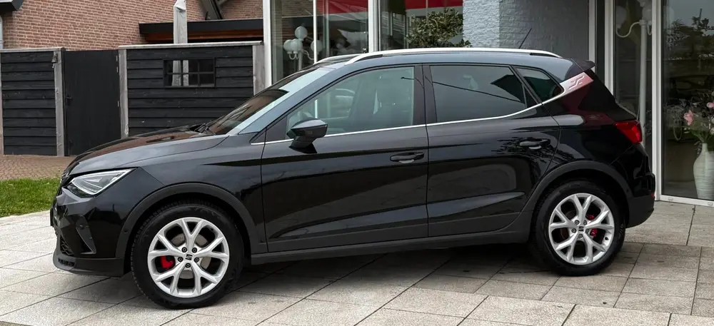 SEAT Arona FR uit 2024, foto 4