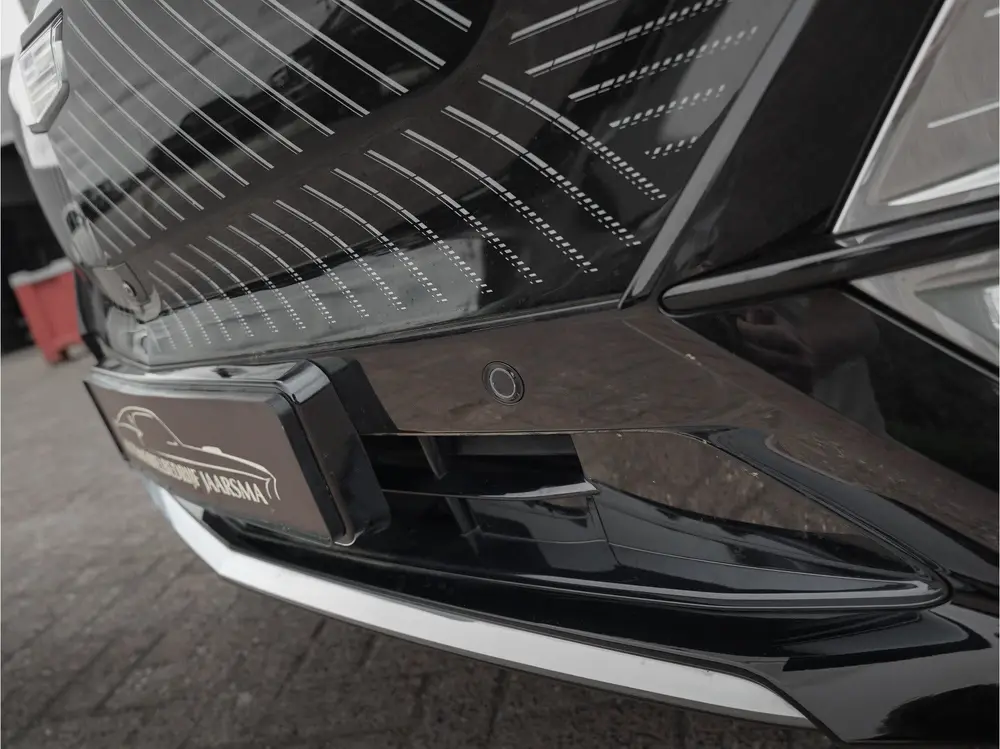 Cadillac Lyriq Luxury 600 E4 |Panoramadak |Massage stoelen | uit 2024, foto 15