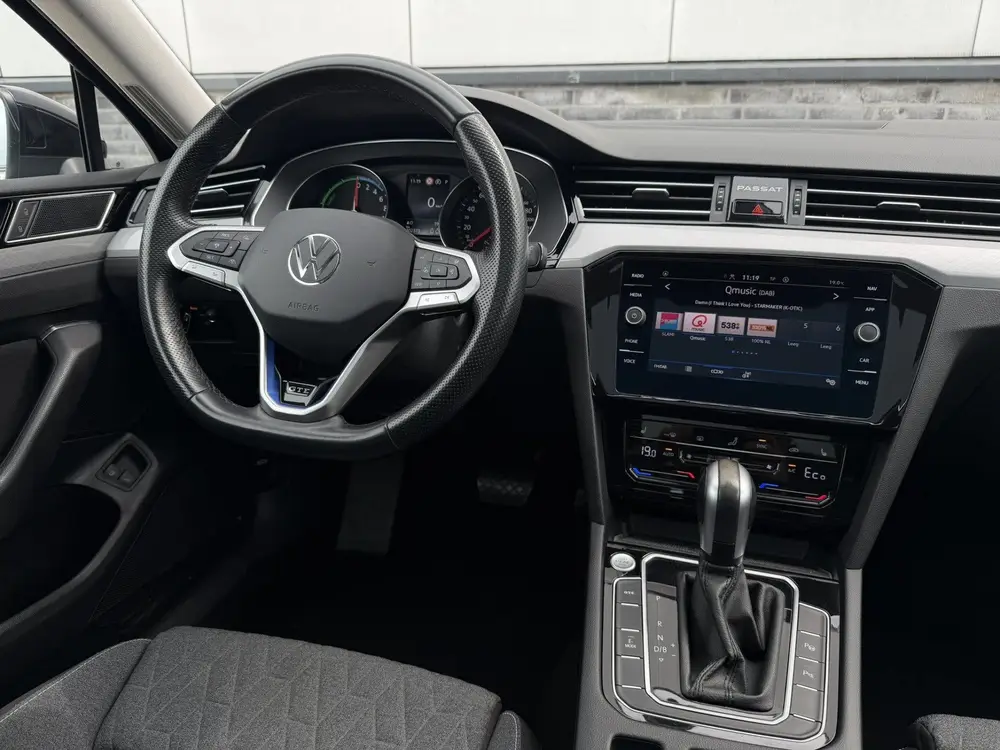Volkswagen Passat Variant 1.4 TSI PHEV GTE Business | Pano | uit 2022, foto 15