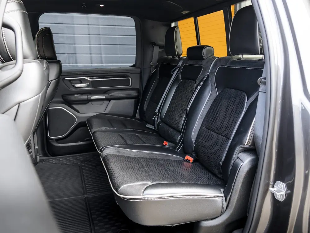 Dodge Ram 1500 5.7L V8 Laramie | Custom wielenset | Luchtver uit 2019, foto 16