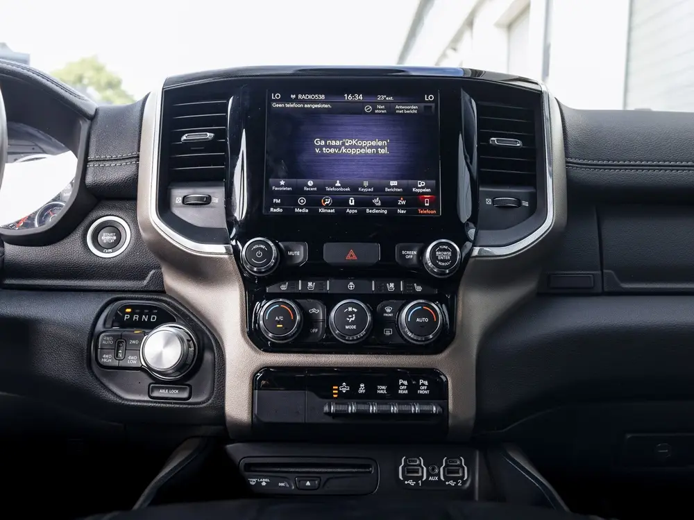 Dodge Ram 1500 5.7L V8 Laramie | Custom wielenset | Luchtver uit 2019, foto 17