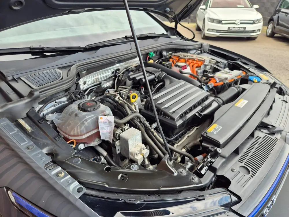 Volkswagen Golf Golf 1.4 eHybrid GTE 245pk | IQ | HUD | Camera | uit 2021, foto 20