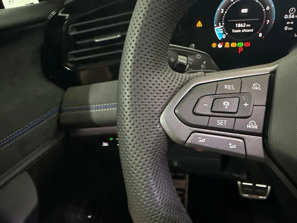 Volkswagen Tiguan 2.0 R-Line | Memory seats | Massage | ACC uit 2026, foto 17