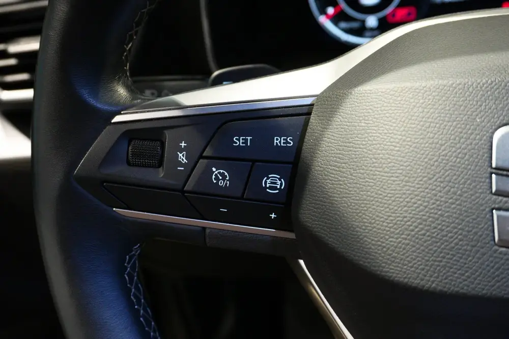 SEAT Leon 1.0 eTSI Style Business Intense uit 2023, foto 11