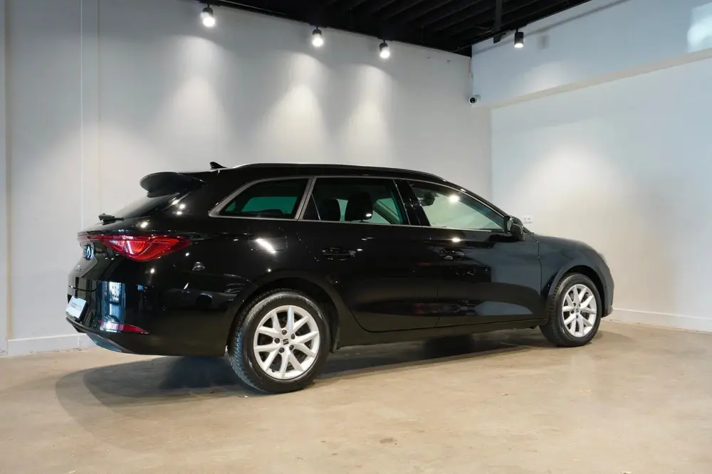 SEAT Leon 1.0 eTSI Style Business Intense uit 2023, foto 9