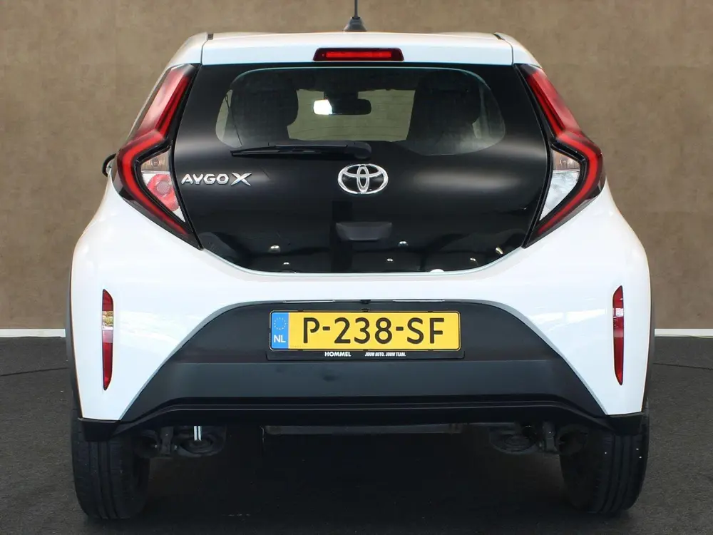 Toyota Aygo X 1.0 VVT-i S-CVT Play uit 2022, foto 10