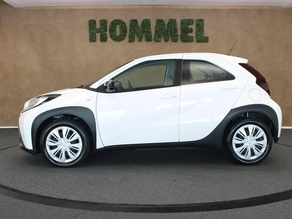 Toyota Aygo X 1.0 VVT-i S-CVT Play uit 2022, foto 11