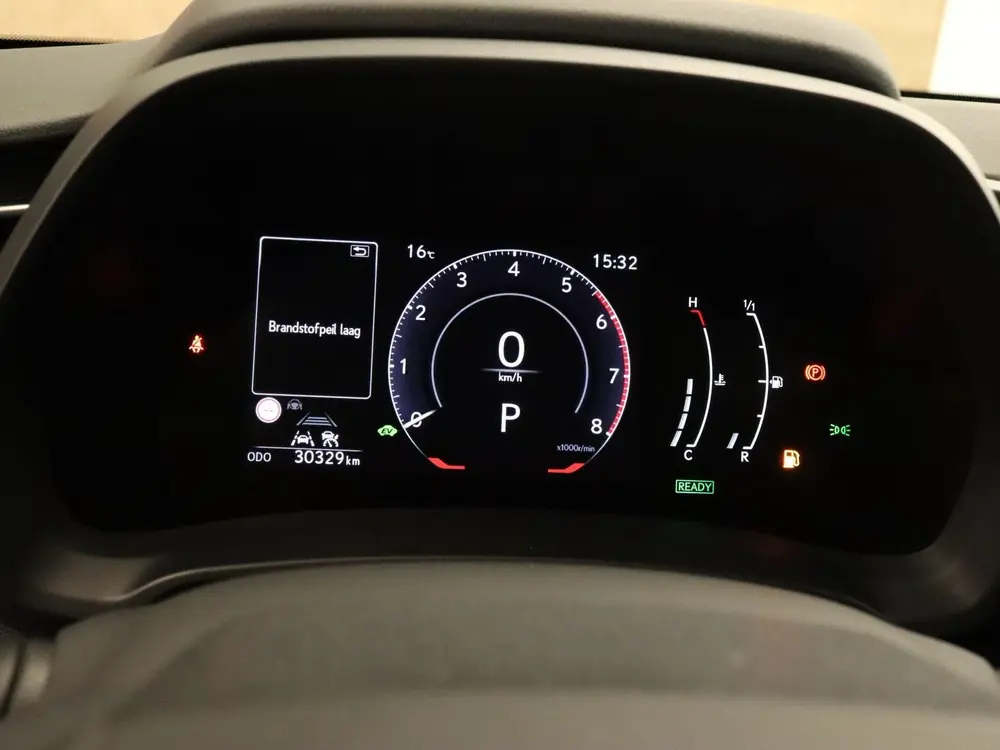 Lexus LBX 1.5 Business Line 2WD uit 2024, foto 3