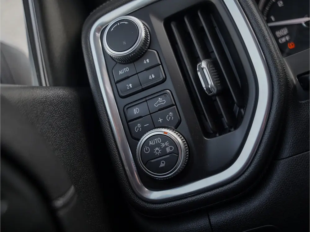 GMC Sierra 1500 Denali 6.2L V8 |Verwarmde en geventileerde s uit 2020, foto 20