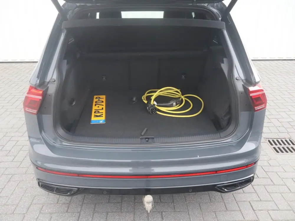 Volkswagen Tiguan 1.4 TSI eHybrid 245pk DSG R-Line Business+ uit 2022, foto 13