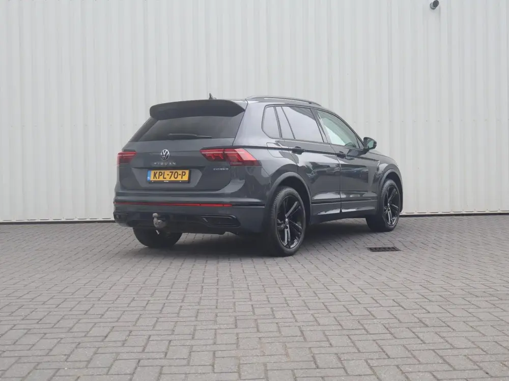 Volkswagen Tiguan 1.4 TSI eHybrid 245pk DSG R-Line Business+ uit 2022, foto 2