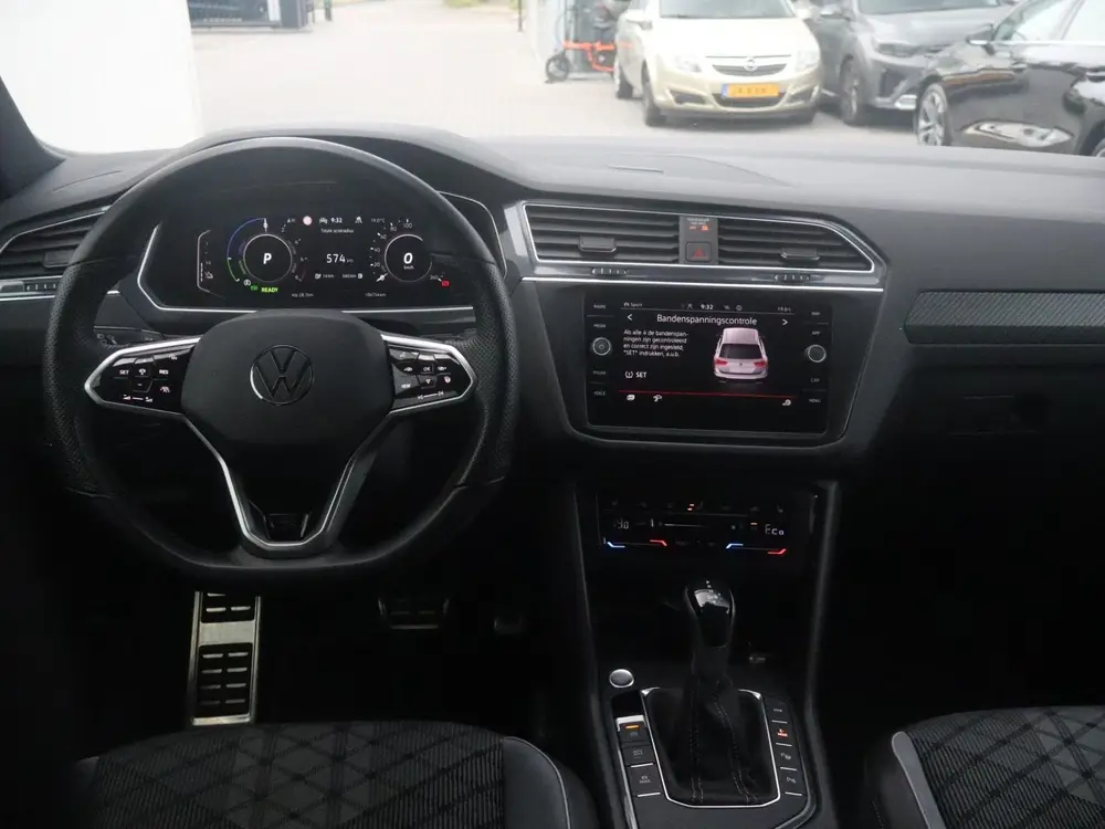 Volkswagen Tiguan 1.4 TSI eHybrid 245pk DSG R-Line Business+ uit 2022, foto 5