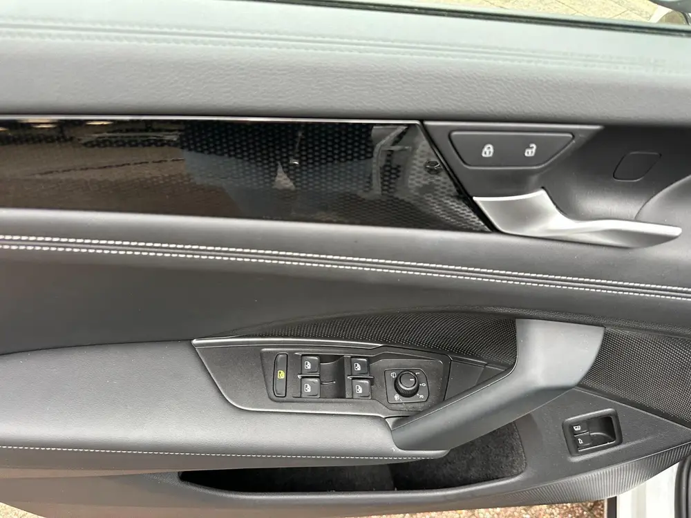 Volkswagen Tayron 1.5 eHybrid R-Line Edition|Afn. Trekhaak|1 uit 2025, foto 11