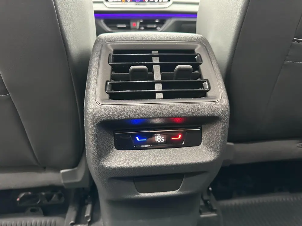 Volkswagen Tayron 1.5 eHybrid R-Line Edition|Afn. Trekhaak|1 uit 2025, foto 15
