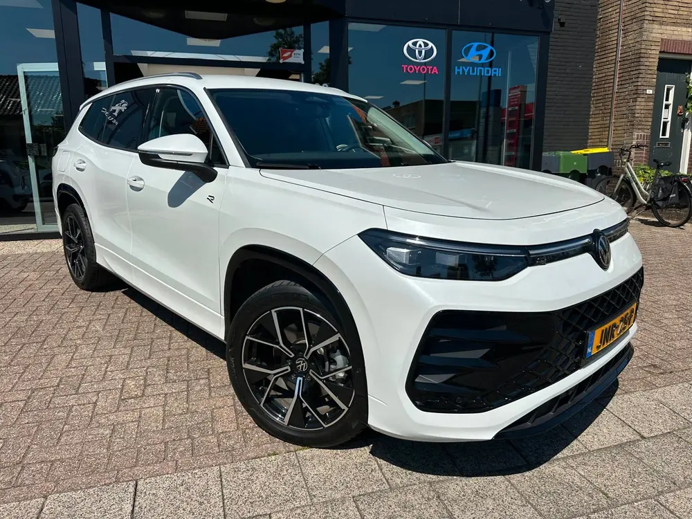 Volkswagen Tayron 1.5 eHybrid R-Line Edition|Afn. Trekhaak|1 uit 2025, foto 4