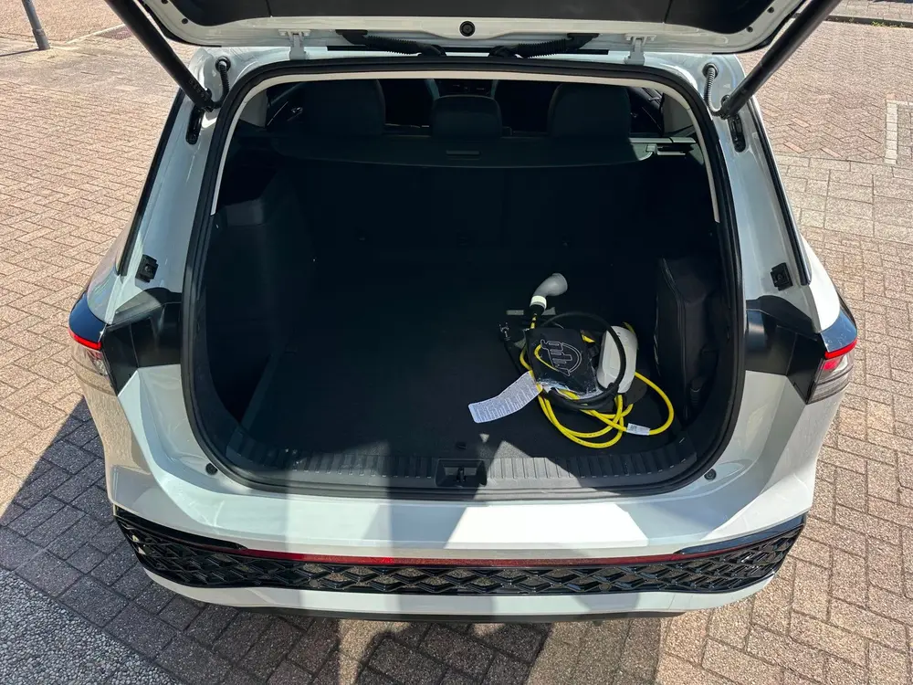 Volkswagen Tayron 1.5 eHybrid R-Line Edition|Afn. Trekhaak|1 uit 2025, foto 8