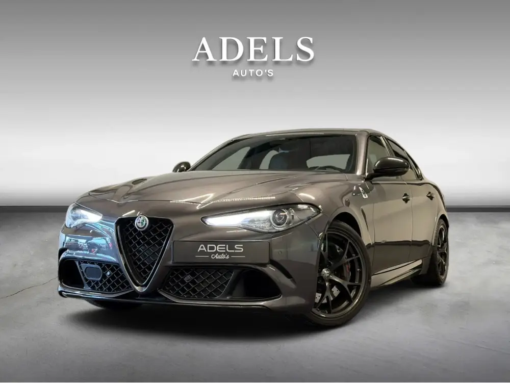 Alfa Romeo Giulia 2.9 V6 Quadrifoglio Facelift MY2021 Dealer uit 2020