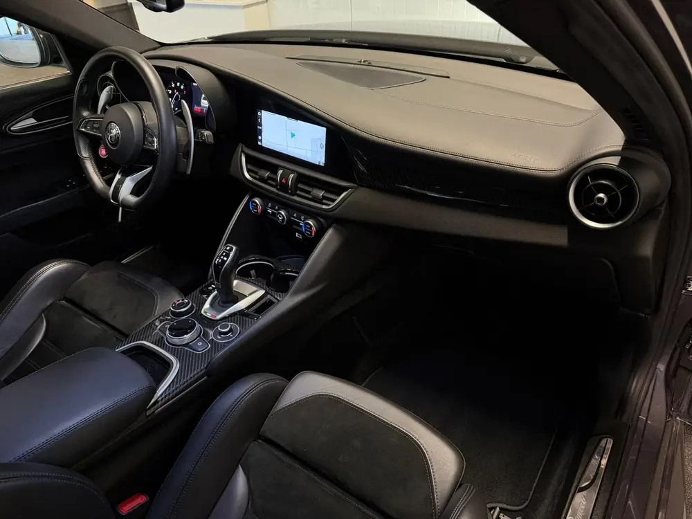 Alfa Romeo Giulia 2.9 V6 Quadrifoglio Facelift MY2021 Dealer uit 2020, foto 12