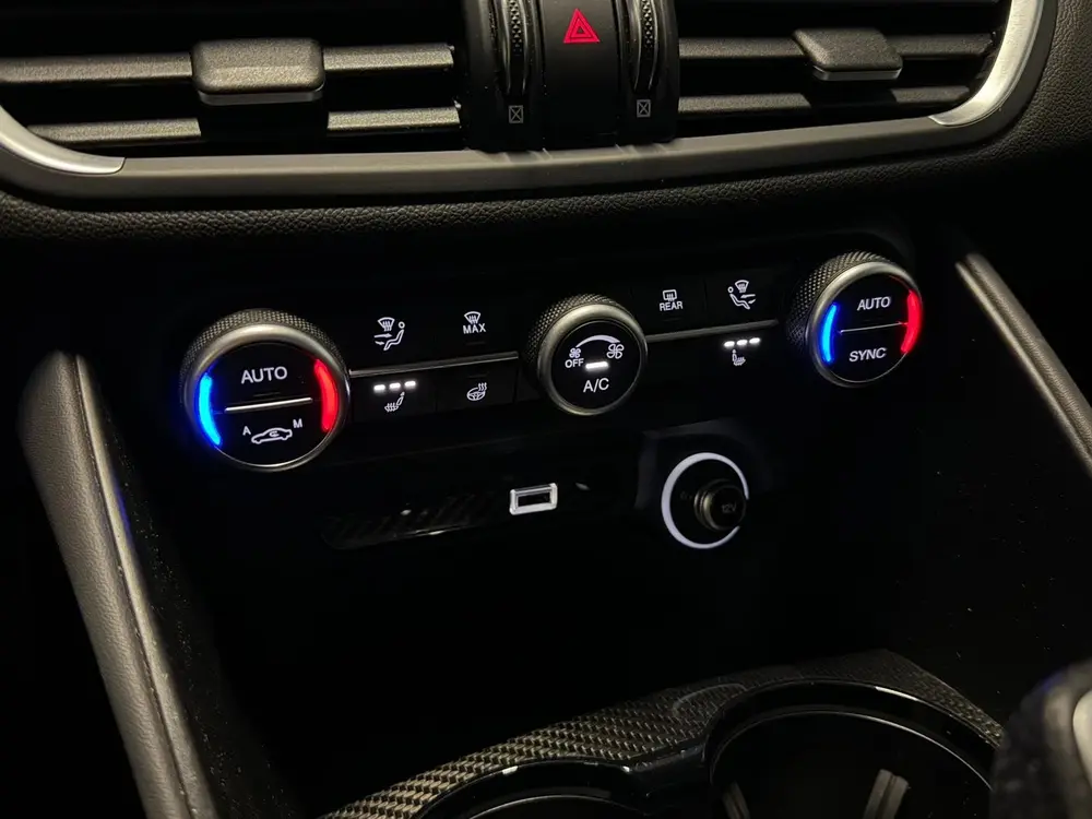 Alfa Romeo Giulia 2.9 V6 Quadrifoglio Facelift MY2021 Dealer uit 2020, foto 16