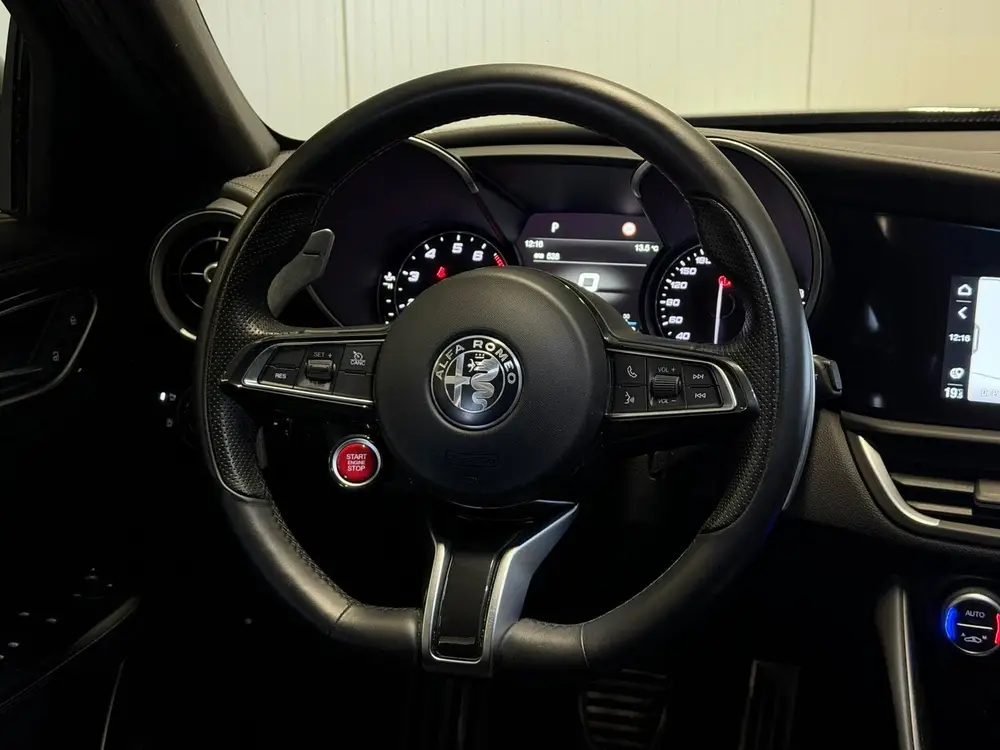 Alfa Romeo Giulia 2.9 V6 Quadrifoglio Facelift MY2021 Dealer uit 2020, foto 17
