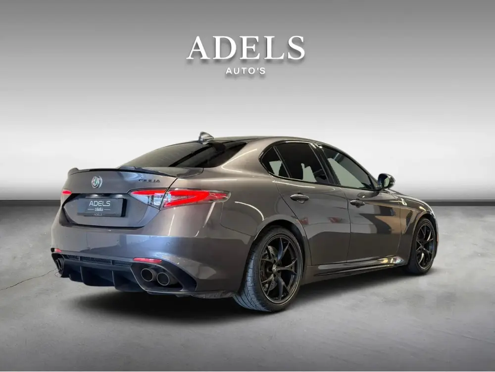 Alfa Romeo Giulia 2.9 V6 Quadrifoglio Facelift MY2021 Dealer uit 2020, foto 2