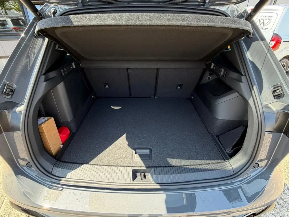 Volkswagen Tiguan 1.5 eHybrid Maxton R-Line / BLACKSTYLE / L uit 2026, foto 12